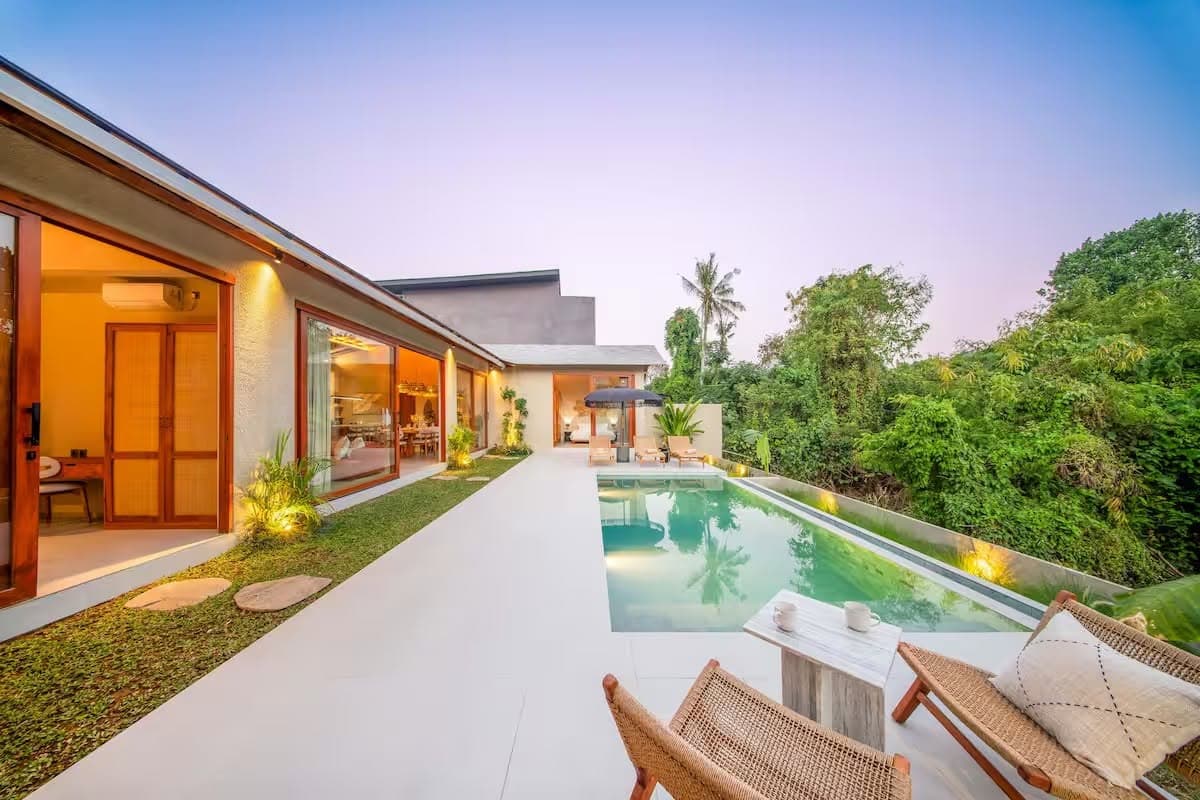 STYLISH & SPACIOUS 4-BEDROOM VILLA WITH PRIVATE POOL IN PEACEFUL BUDUK - Image 1