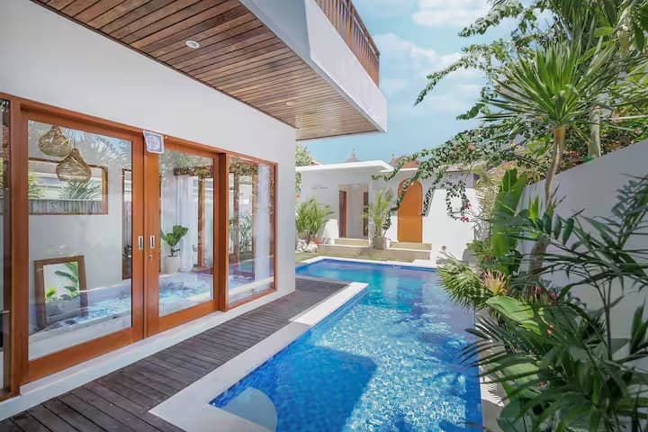 Exterior view of 3-Bedroom Villa for Rent – Canggu (Beachside)