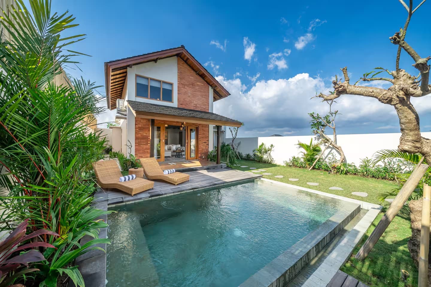 Exterior view of Modern 2-Bedroom Villa for Rent – Munggu, Bali