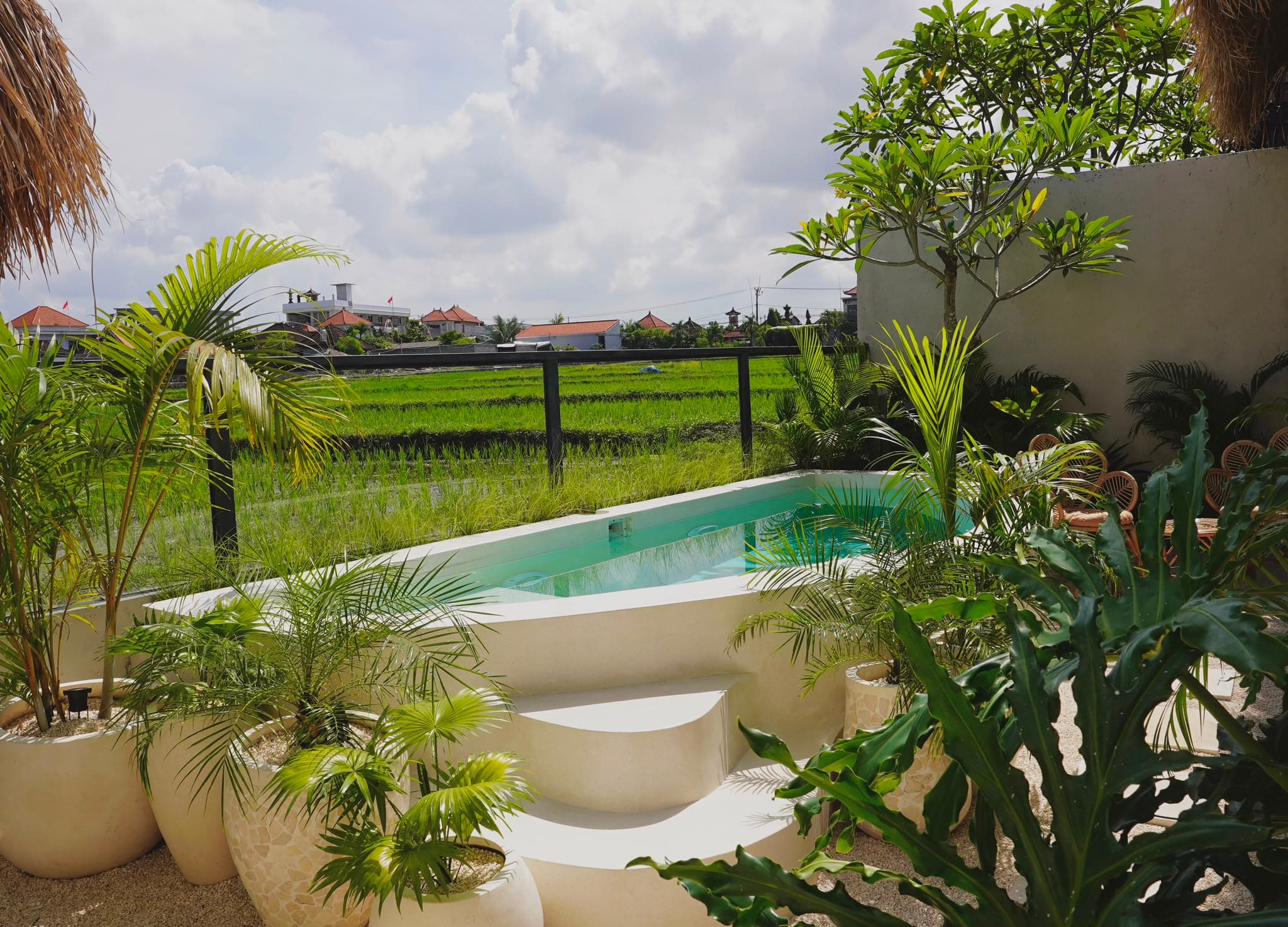 RELAXING & HOMIE 1-BEDROOM VILLA WITH RICE FIELD VIEWS IN SESEH–CEMAGI - Image 1