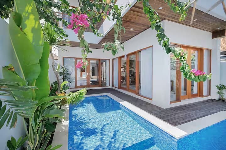 3-Bedroom Villa for Rent – Canggu (Beachside) - Image 1