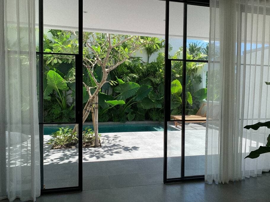 2BR LUXURY COURTYARD VILLA IN PERERENAN - Beachside - Image 1