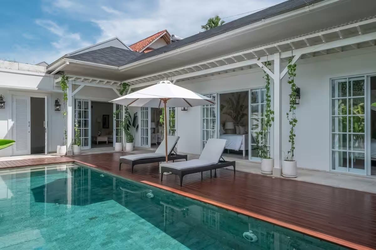 LUXURY 3-BEDROOM MEDITERRANEAN VILLA IN A QUIET & PRIME UMALAS LOCATION - Umalas - Image 1