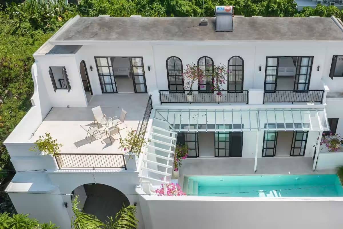 LUXURY 3-BEDROOM MEDITERRANEAN VILLA NEAR BERAWA BEACH in Berawa - Image 1
